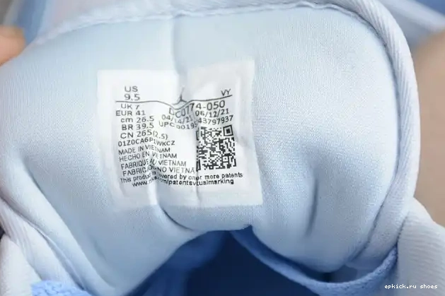 Cheap Blue University DC0774-050 Low Jordan (W) 1 0516
